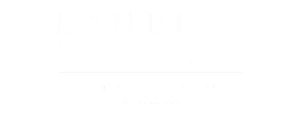 Landing 42 logo white